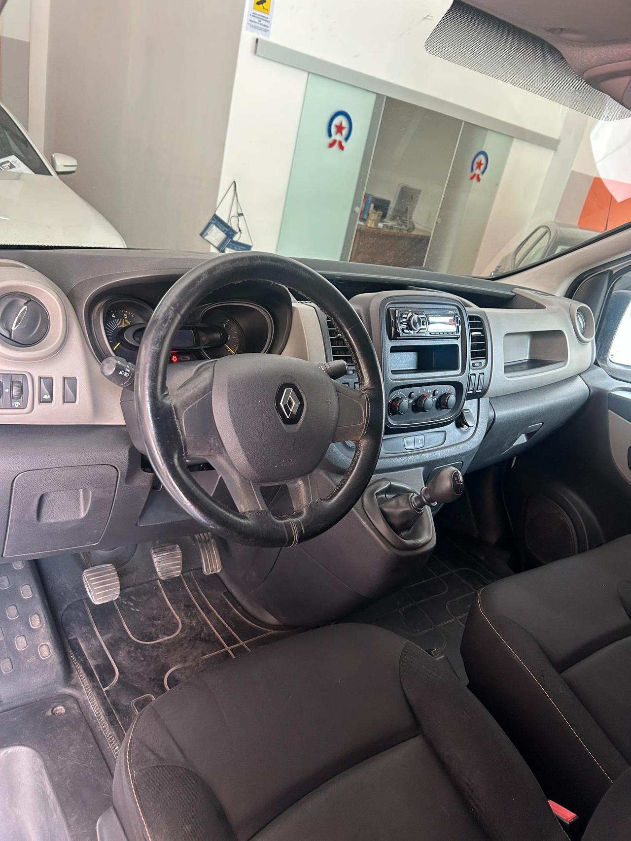 RENAULT Trafic trafic T27 1.6 dci 115cv L1H1 E5b+