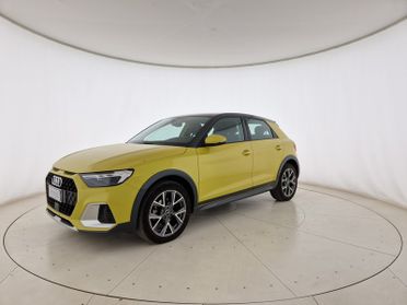 Audi A1 citycarver 35 1.5 tfsi admired 150cv s-tronic