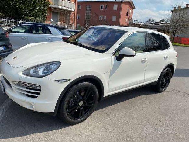 Porsche Cayenne 3.0 V6 tdi tiptronic