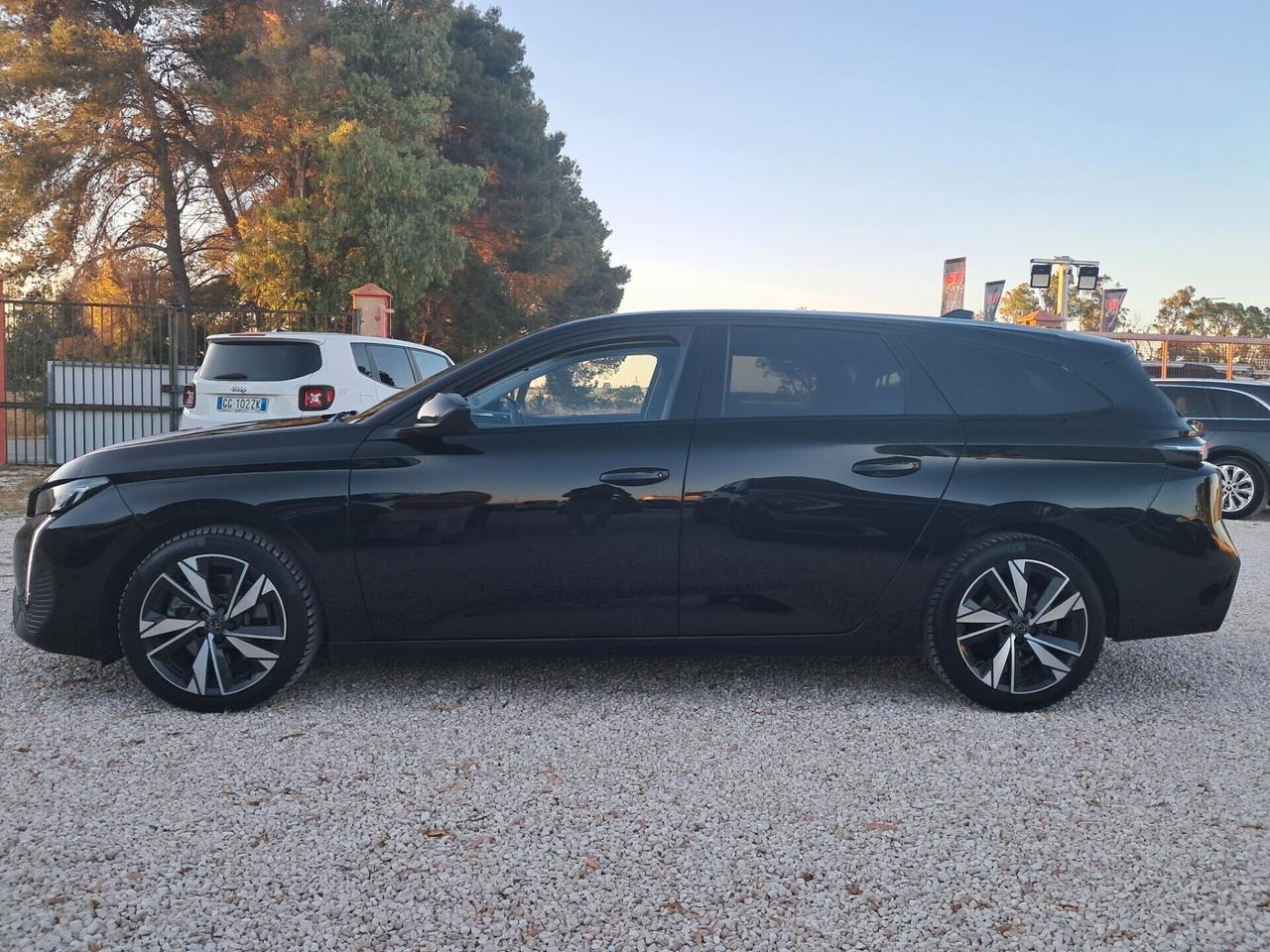 NEW Peugeot 308 HDi 130cv EAT8 Allure *LED-PELLE-NAVY*