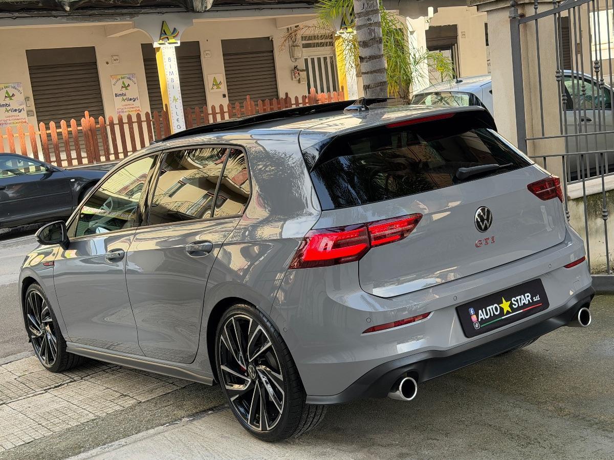 Volkswagen Golf 8 GTI 2.0 TSI 245 CV