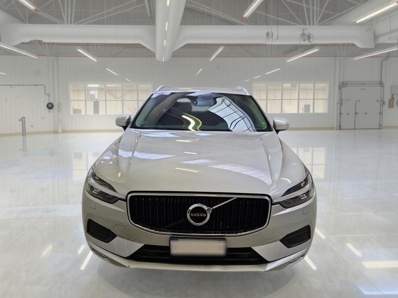 VOLVO XC60 B4 D AWD automatico Momentum