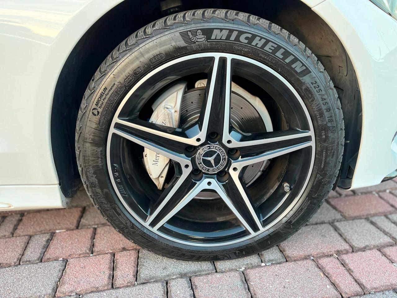 MERCEDES C220 PREMIUM AMG SW