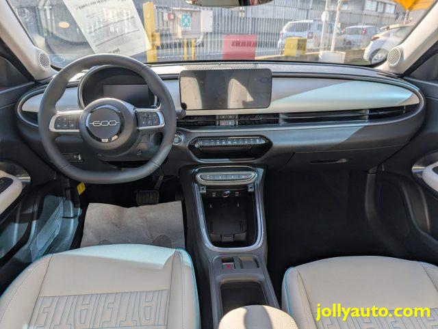 FIAT 600 Hybrid 110 CV DCT MHEV La Prima II ** KMO **