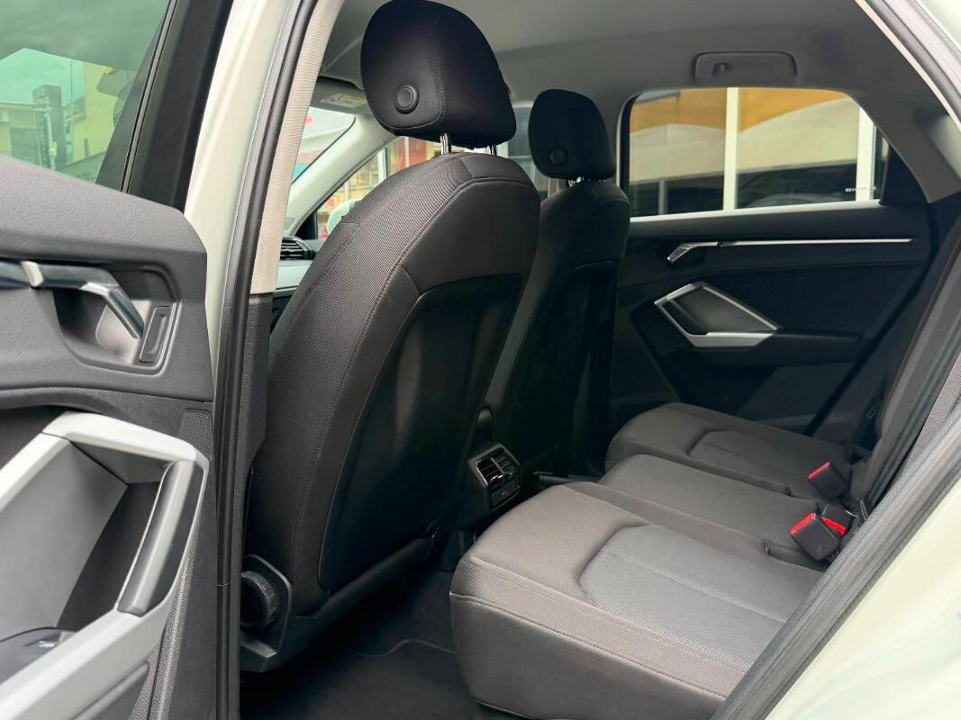 Audi Q3 Sportback 2.0 150CV tdi s-tronic sportback spb