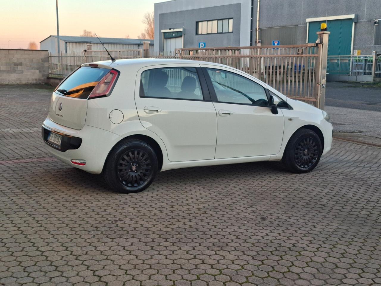 Fiat Punto Evo 1.2 Dynamic *EURO 5A*