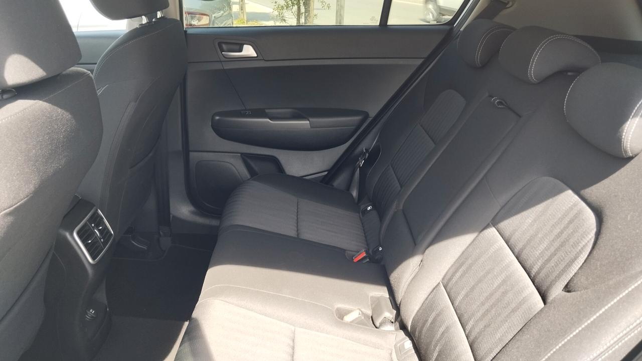 KIA SPORTAGE 1.6 HYBRID-RETROC-GARANZIA FULL