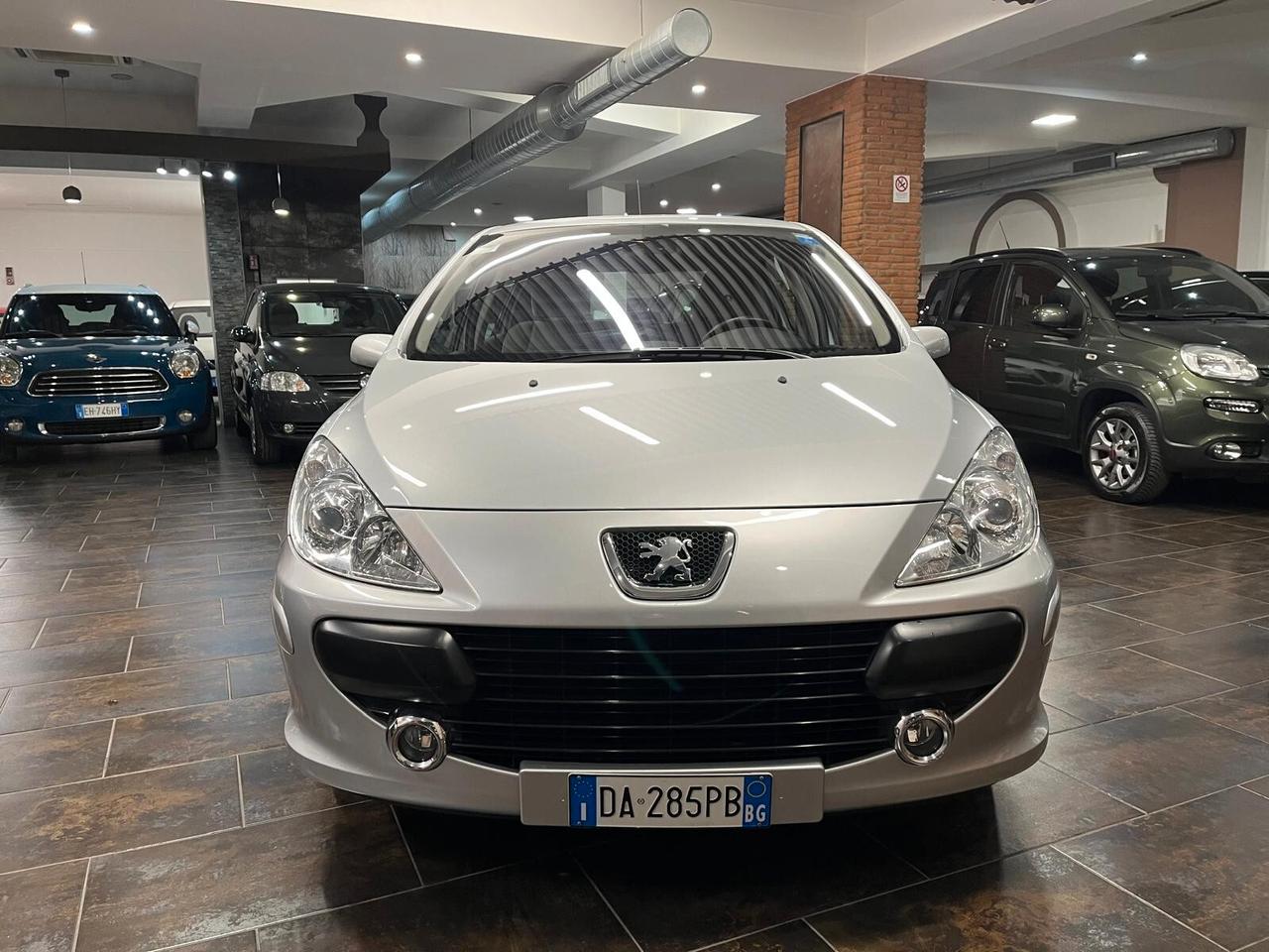 Peugeot 307 1.4 16V 5p. X-Line