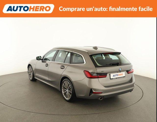 BMW 330 e xDrive Touring Luxury