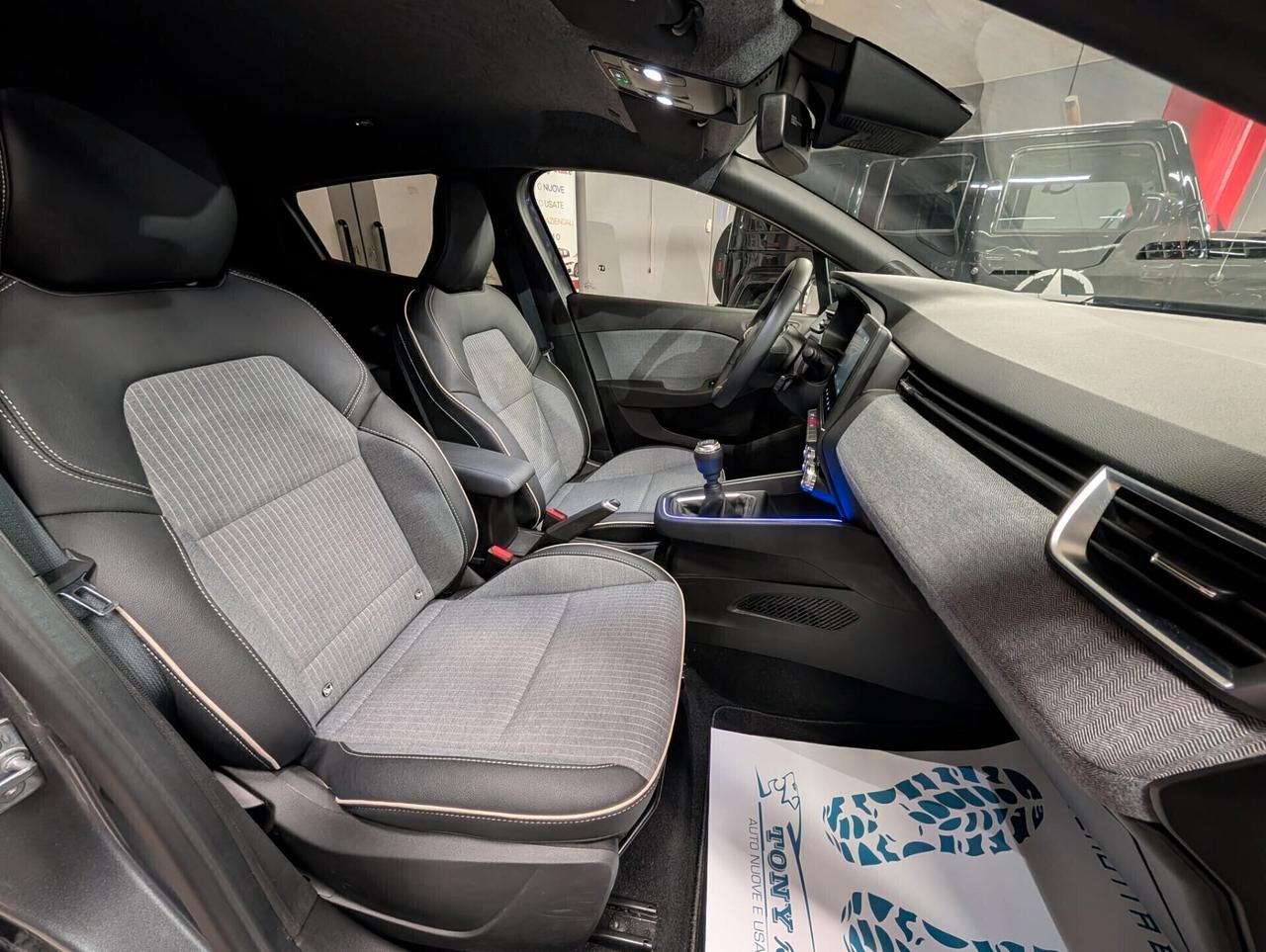 Renault Clio TCe 90 CV 5 porte TECNO FINANZIABILE