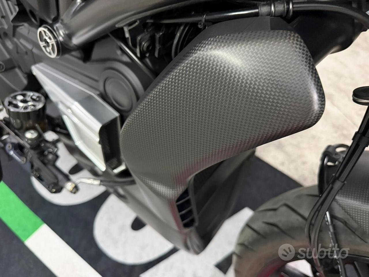 Ducati Xdiavel Dark carbon 2023 uni pro