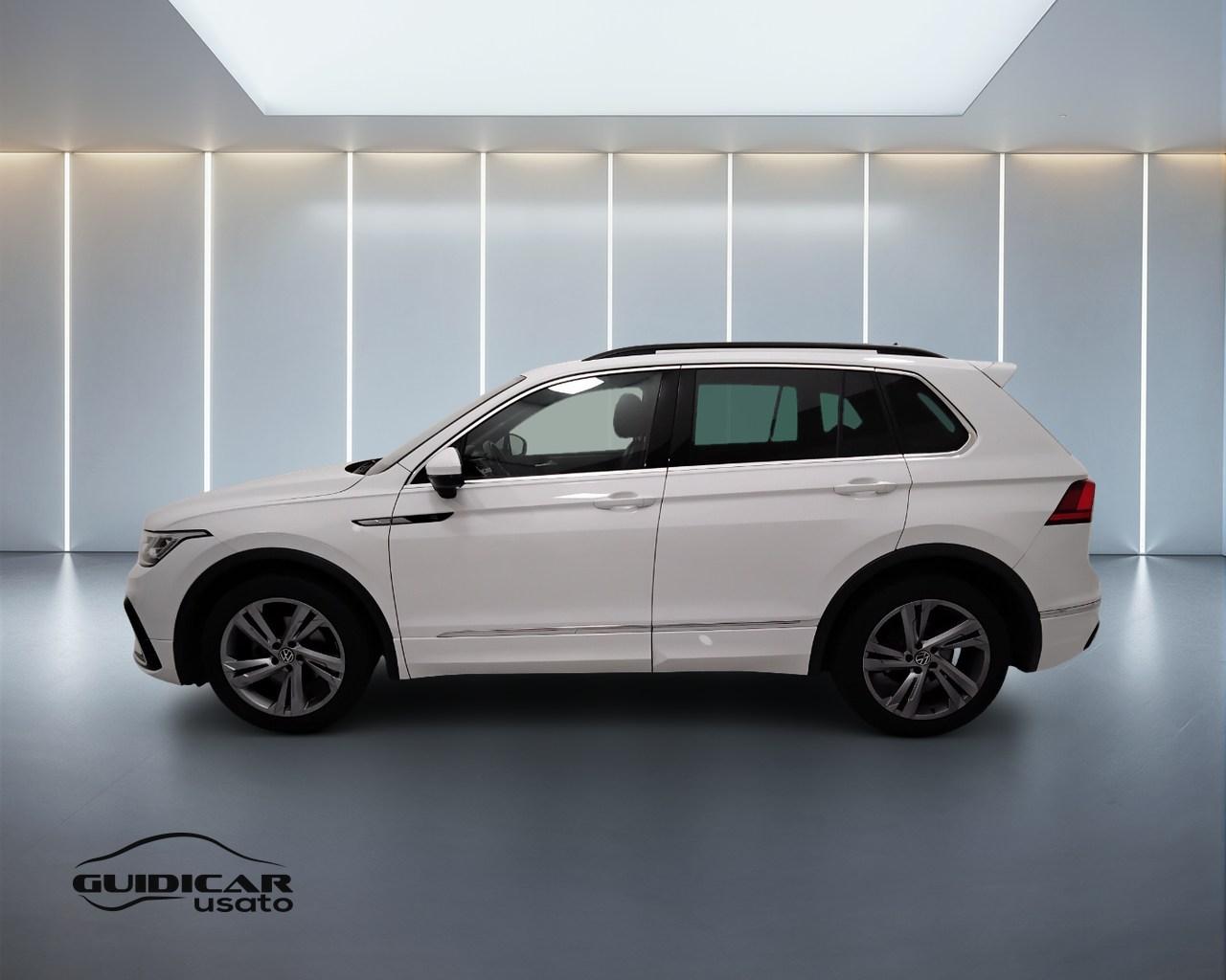 VOLKSWAGEN Tiguan II 2021 - Tiguan 1.5 tsi R-Line 150cv dsg