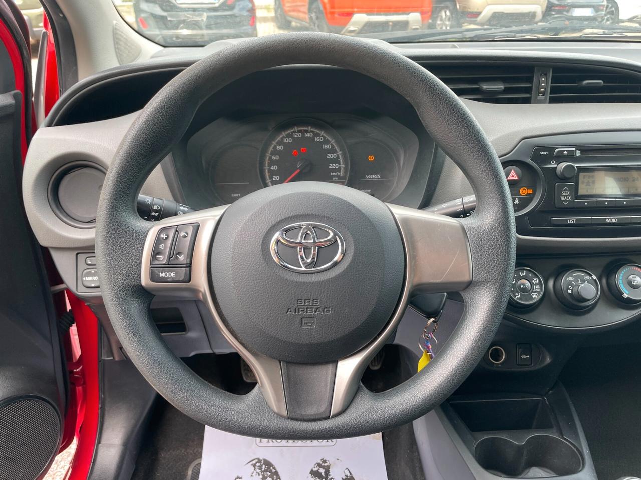 Toyota Yaris 1.0 5 porte Lounge OK NEOPATENTATI