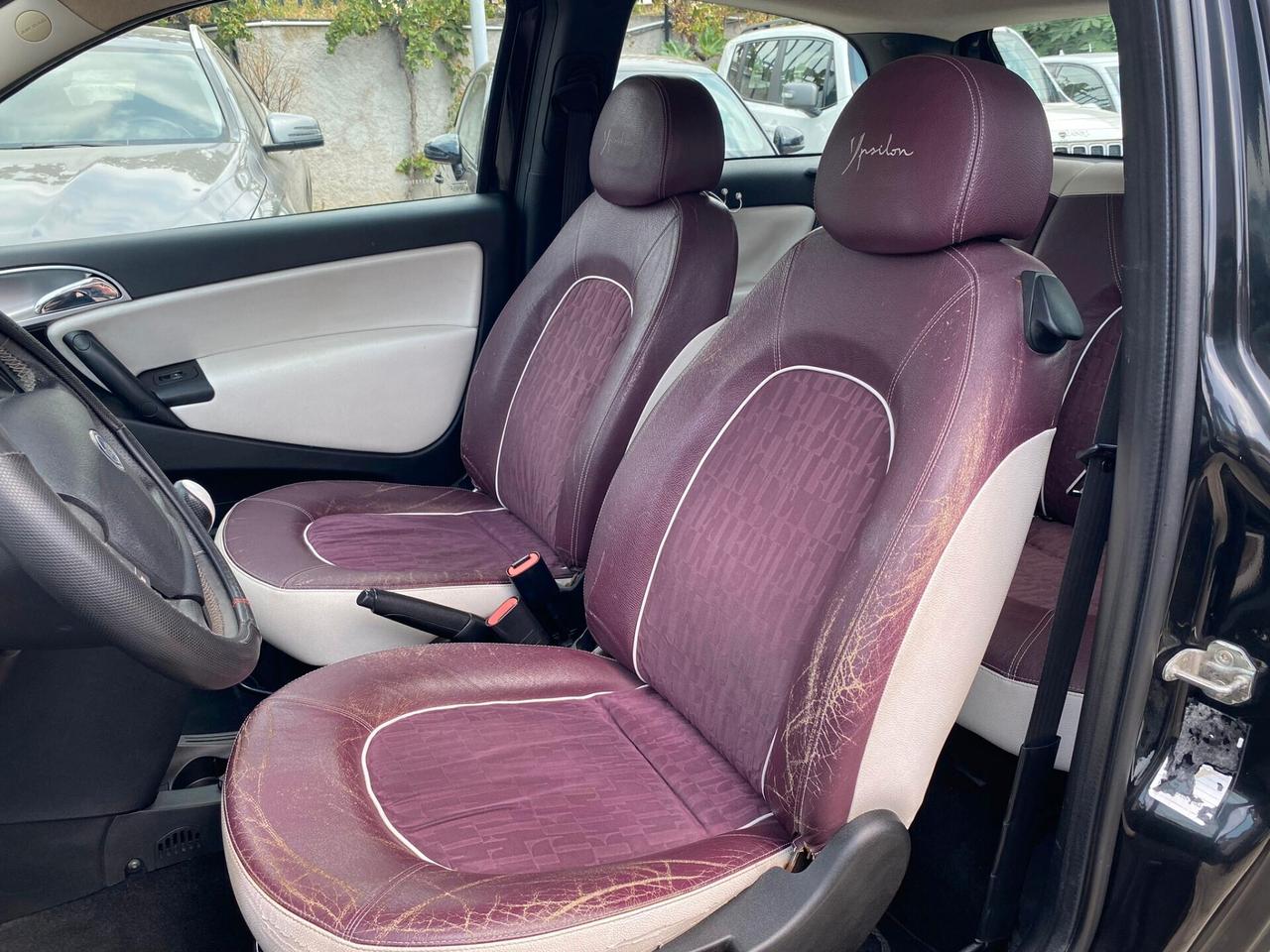 Lancia Ypsilon 1.3 MJT 75 CV Limited Elle