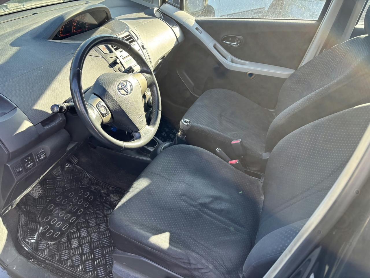 Toyota Yaris 1.0 5 porte Sol GPL