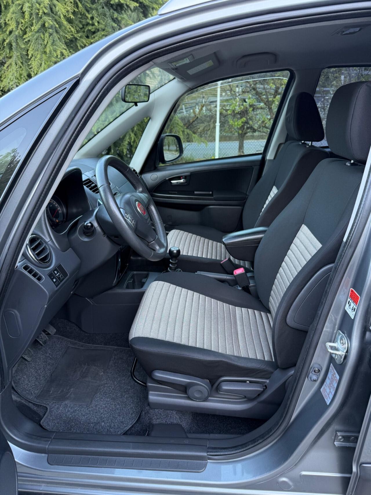 Fiat Sedici 2.0 MJT 16V DPF 4x4 Experience