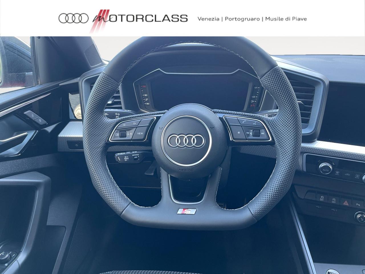 Audi A1 allstreet 30 1.0 tfsi 116cv identity contrast