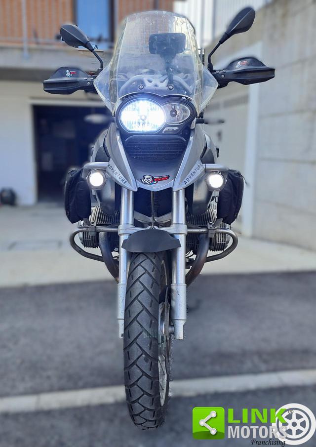 BMW R 1200 GS .