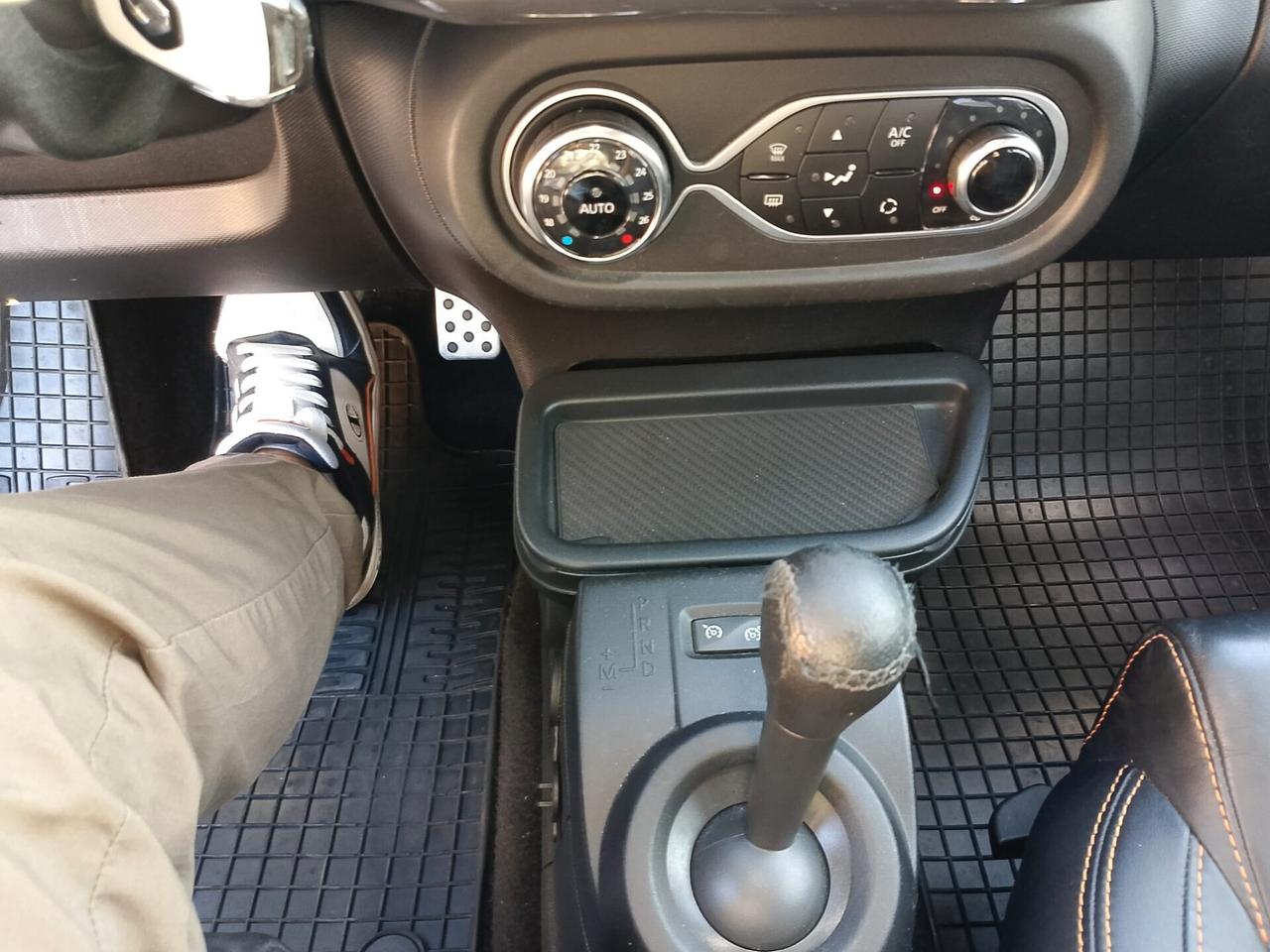 Renault Twingo TCe 110 CV EDC GT