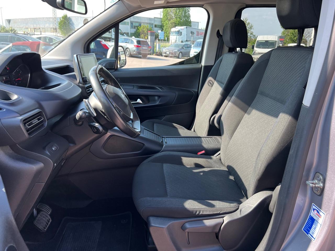 Peugeot Rifter BlueHDi 130 S&S EAT8 GT Line Long