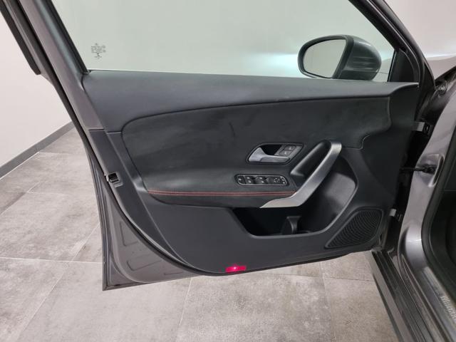 MERCEDES-BENZ A 200 d Automatic Premium AMG