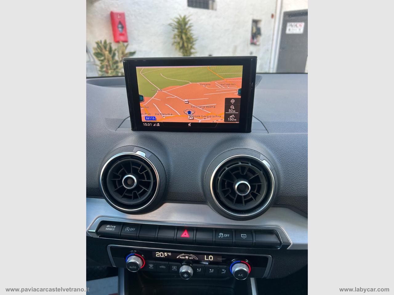 AUDI Q2 30 TDI S tronic Identity Black