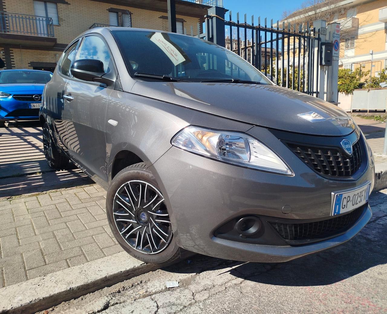 LANCIA YPSILON 1.0-HIBRID *PREZZO VERO* UNIPRO' KM CERTI- GARANZIA 12 MESI