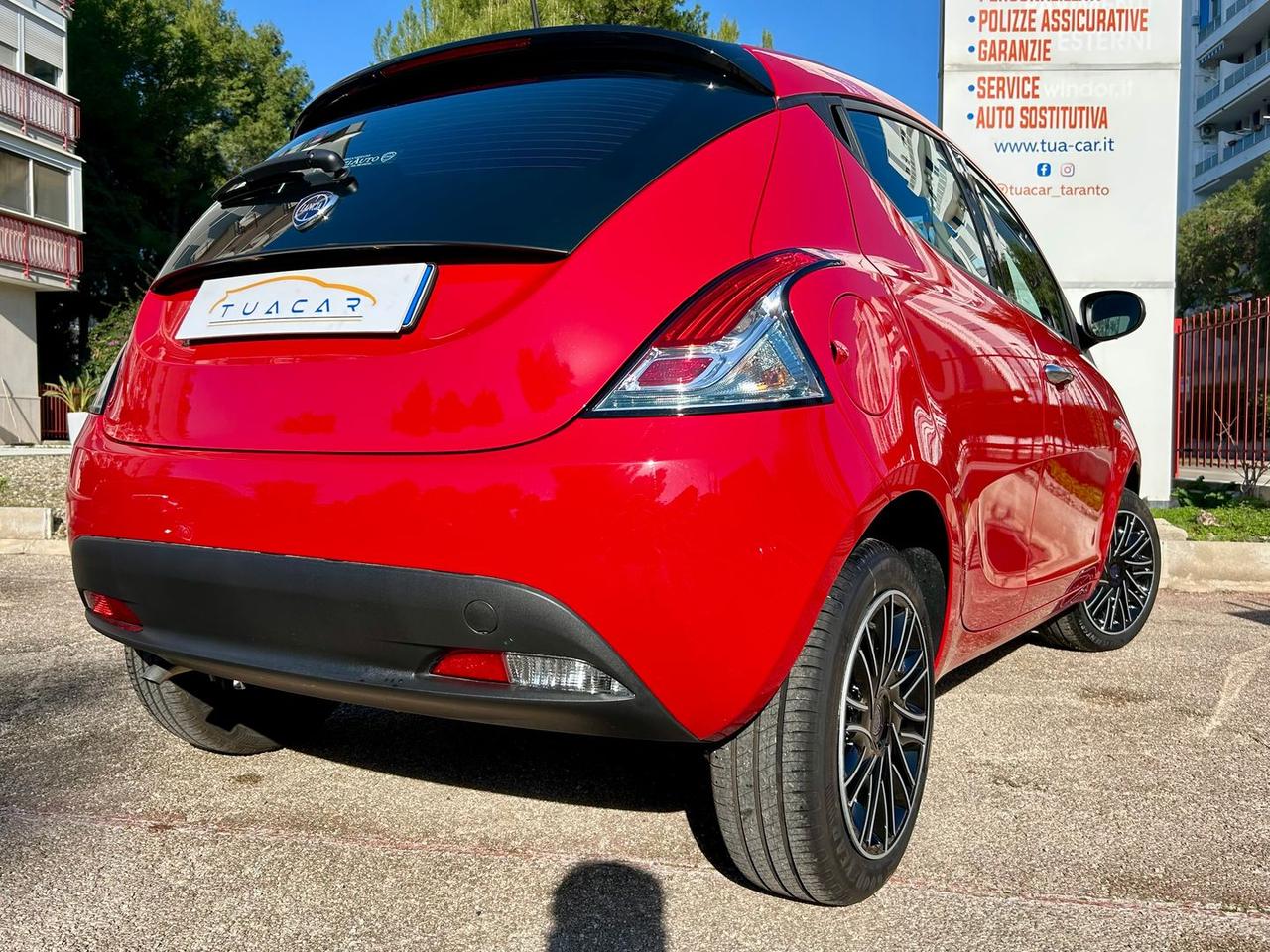 Lancia Ypsilon 1.0 FireFly MHEV