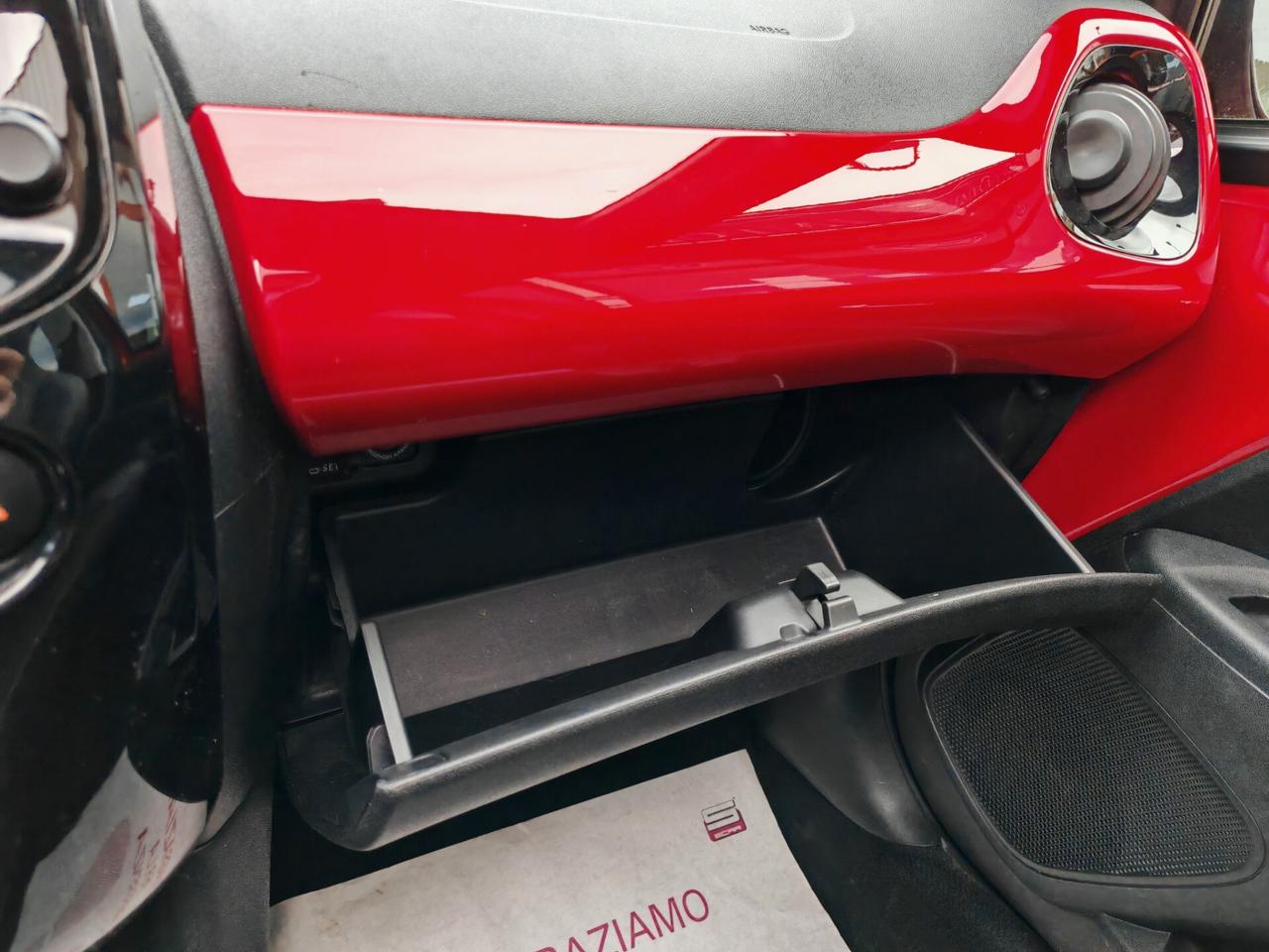 Toyota Aygo 1.0 benzina 04/2015 CV69 Cabrii