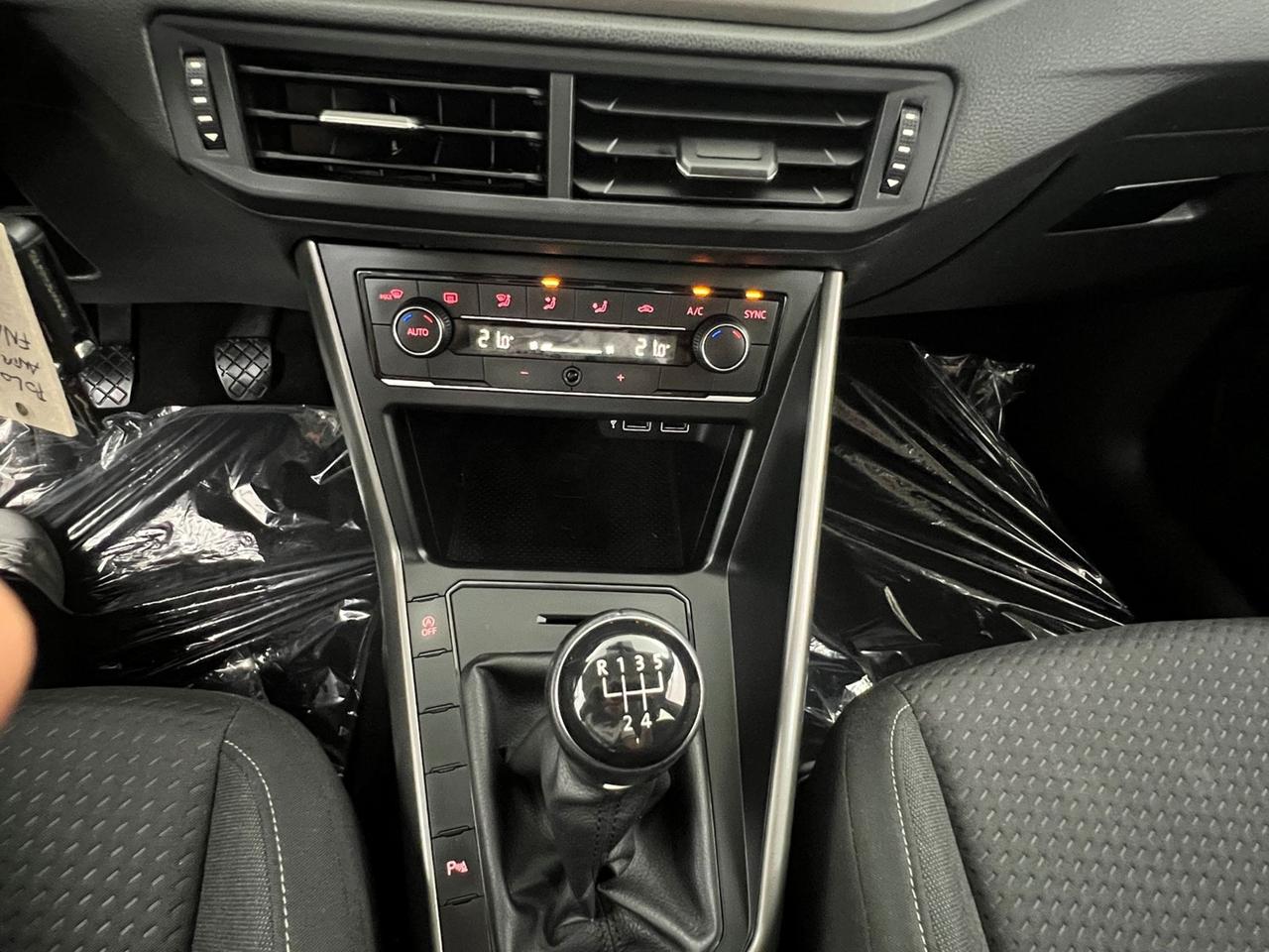 VOLKSWAGEN Polo VI 2017 Polo 5p 1.6 tdi Comfortline 80cv