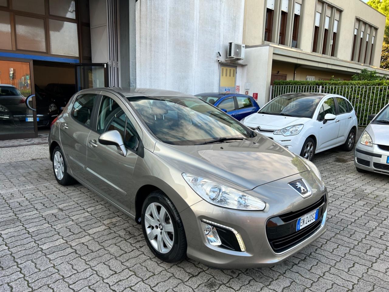 Peugeot 308 AUTOMATICA 1.6 VTi 120CV Active