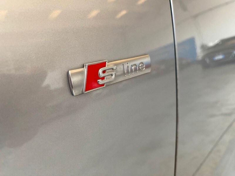 AUDI Q3 Q3 2.0 TDI 120 CV Sport