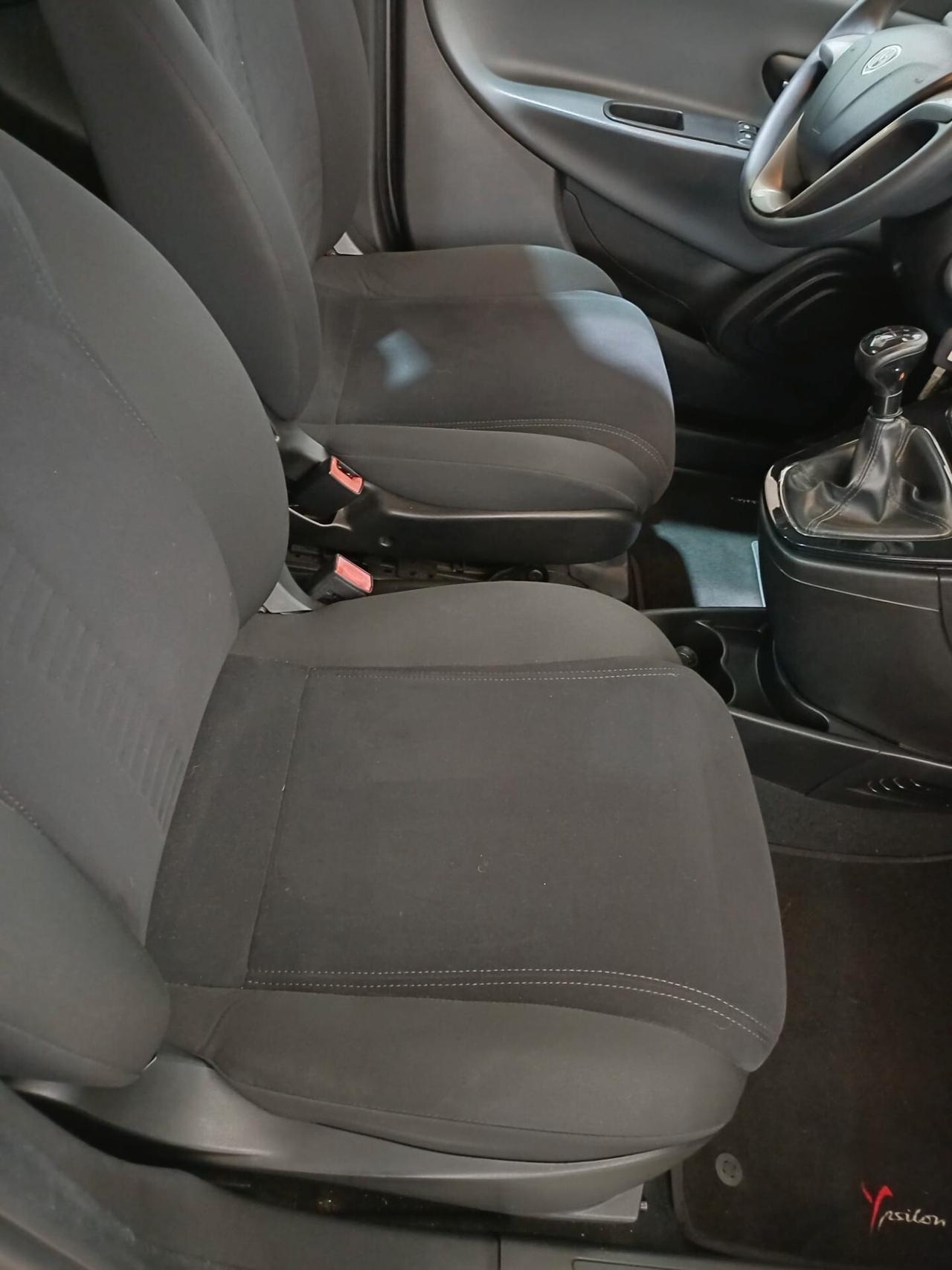 Lancia Ypsilon 1.3 MJT 5 porte OTTIMA - 2016