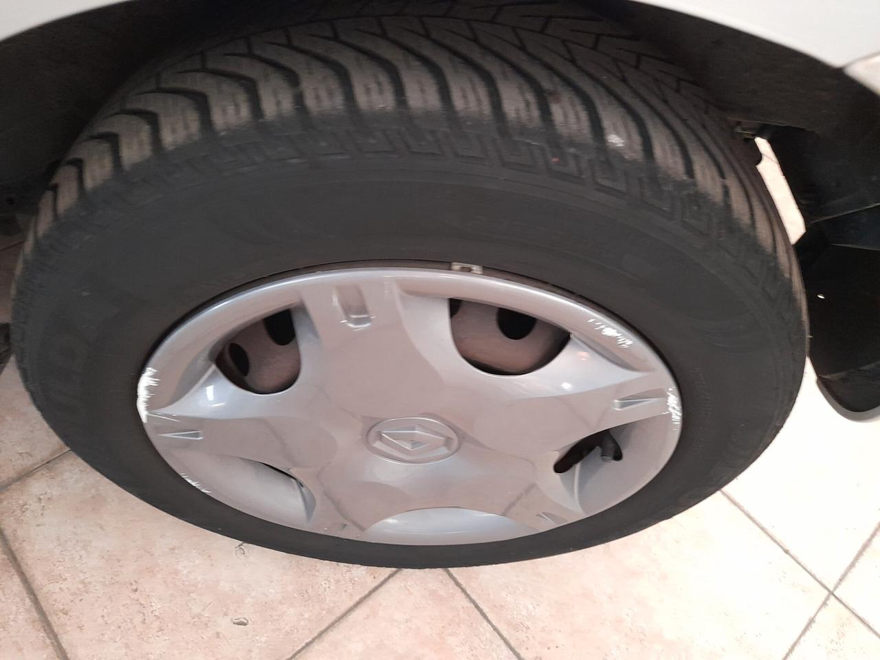 Renault Twingo 1.2 16V Live