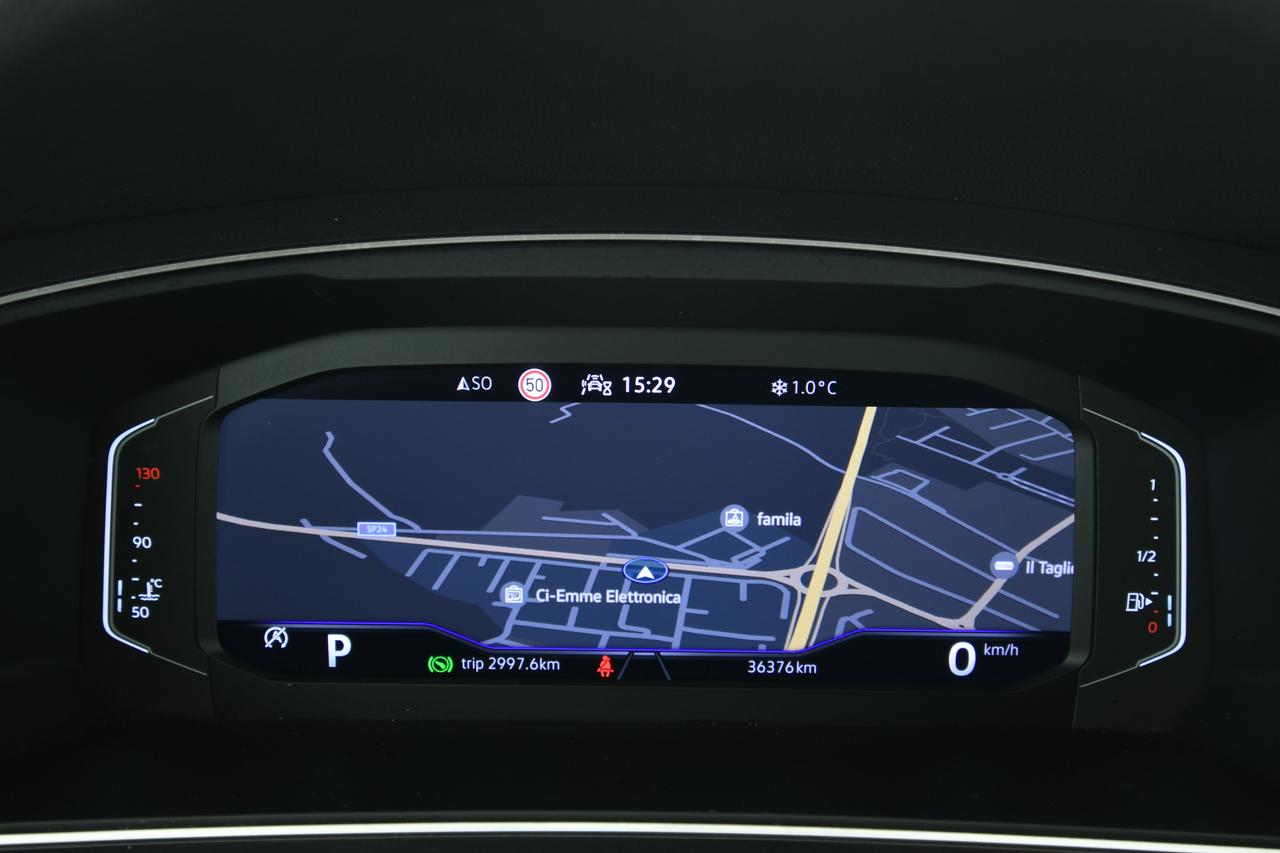 VOLKSWAGEN Tiguan 1.5 tsi Elegance 150cv dsg CAMERA+ACC+APP CONNECT