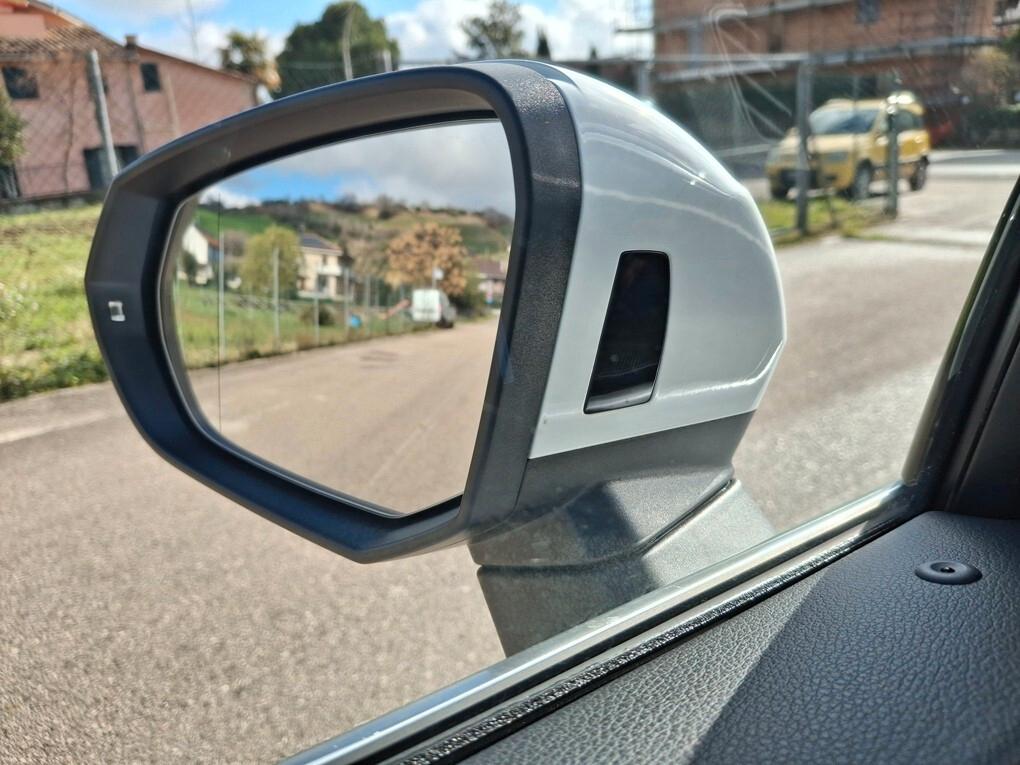 Audi Q3 SportBack 35 TDI S tronic - 2020