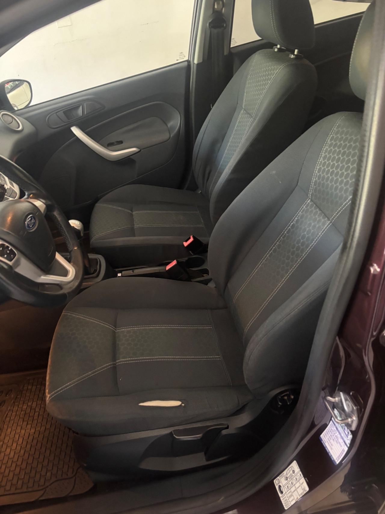 Ford Fiesta 1.4 TDCi 5p. Titanium