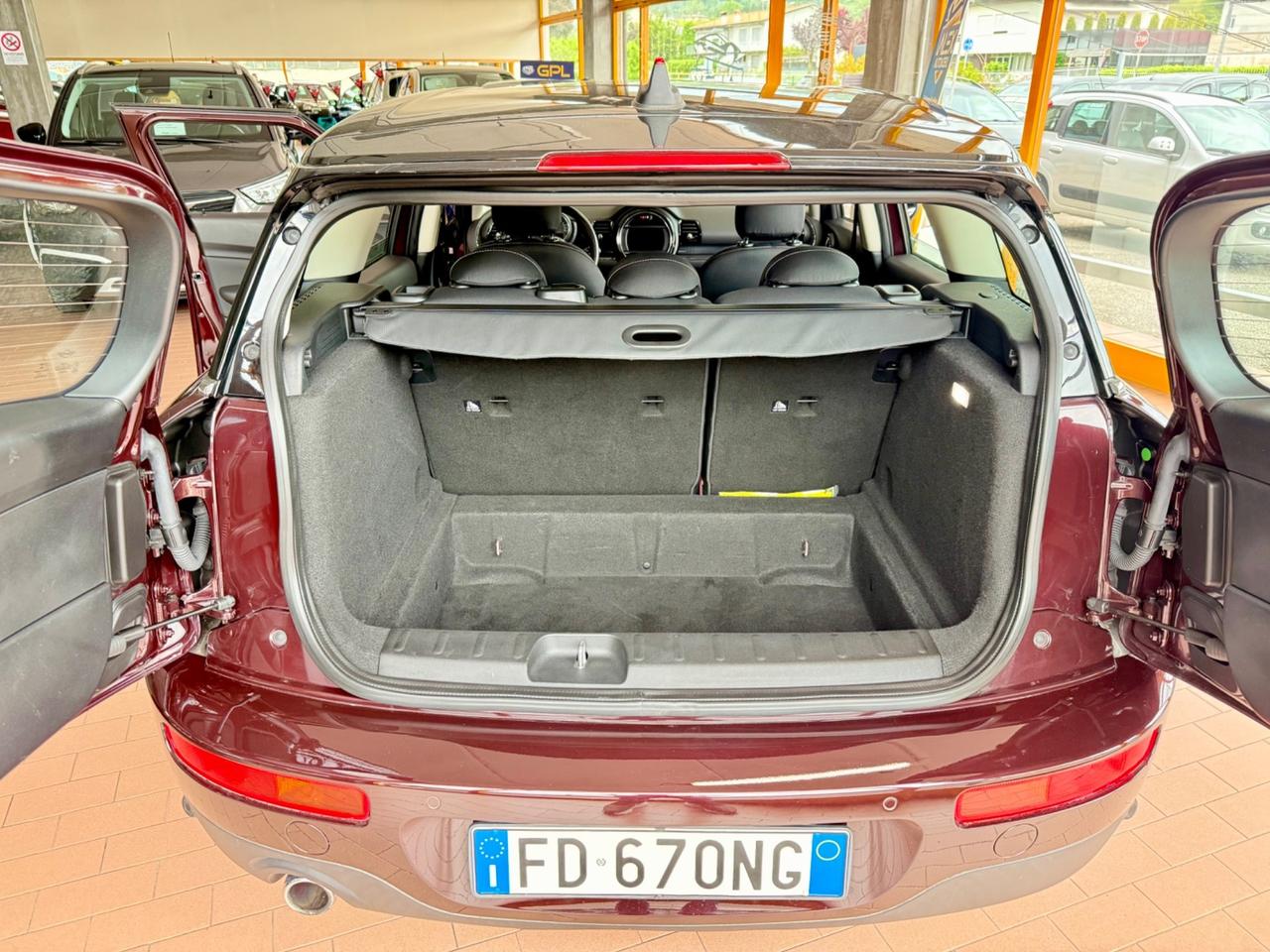 Mini Cooper Clubman 2.0D 150cv E6