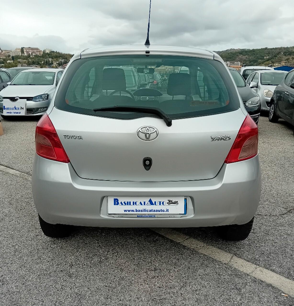 Toyota Yaris 1.0 3 porte Sol
