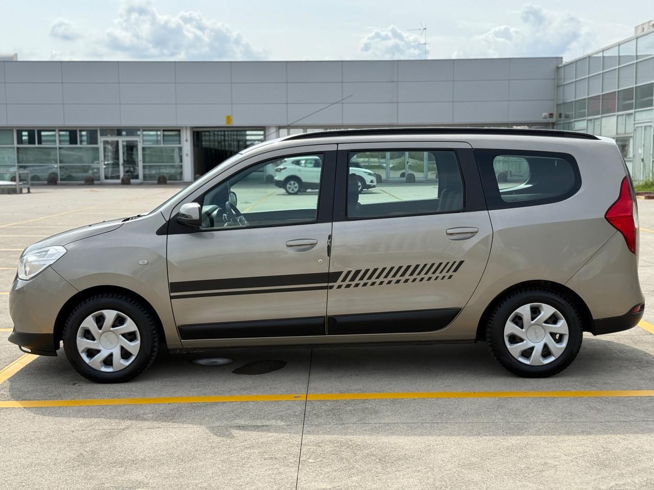Dacia Lodgy 1.5 Diesel 90CV 5 posti OK NEOPATENTATI
