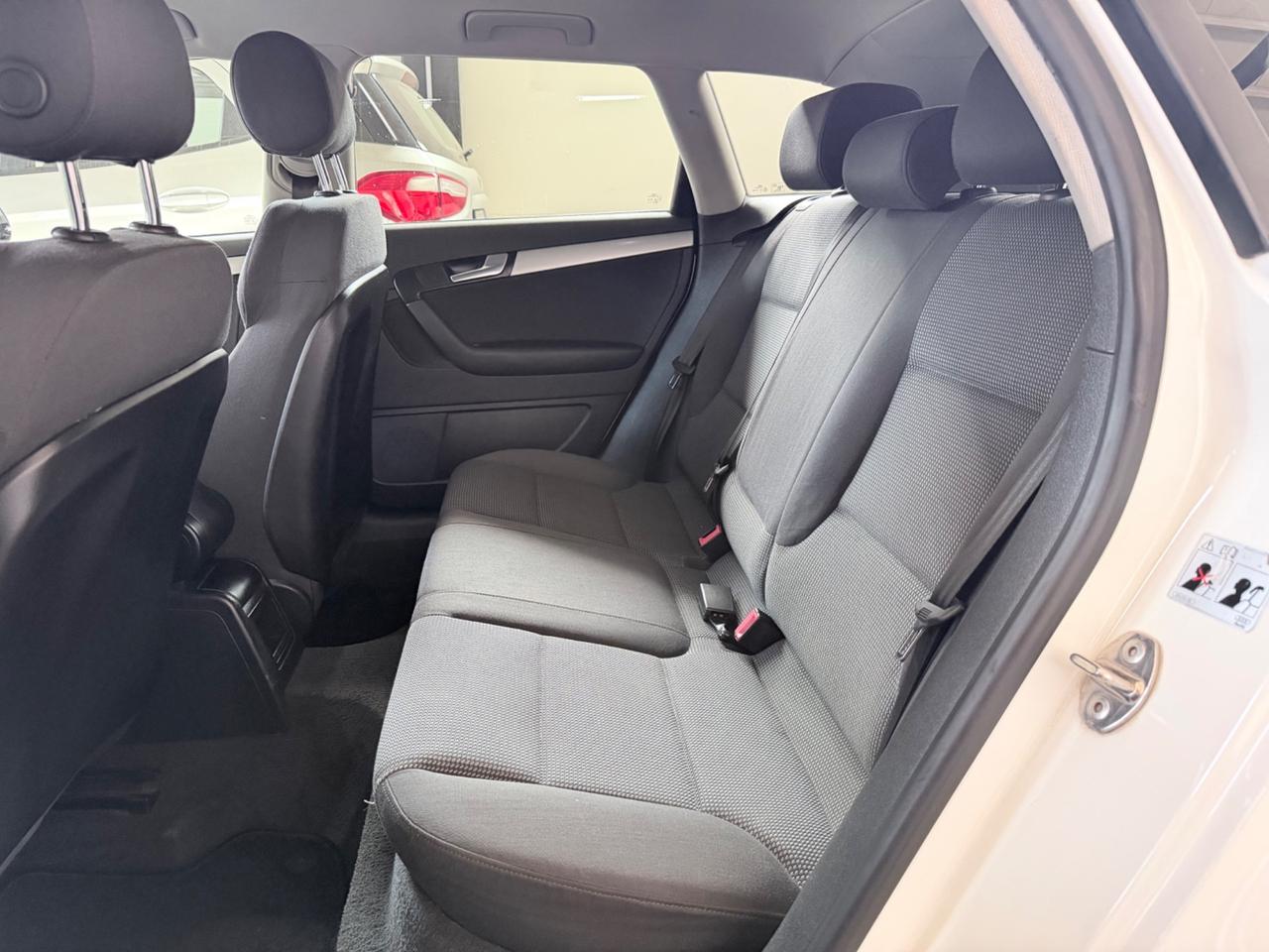 Audi A3 SPB 1.6TDI 105CV S-Line OK NEOPATENTATI