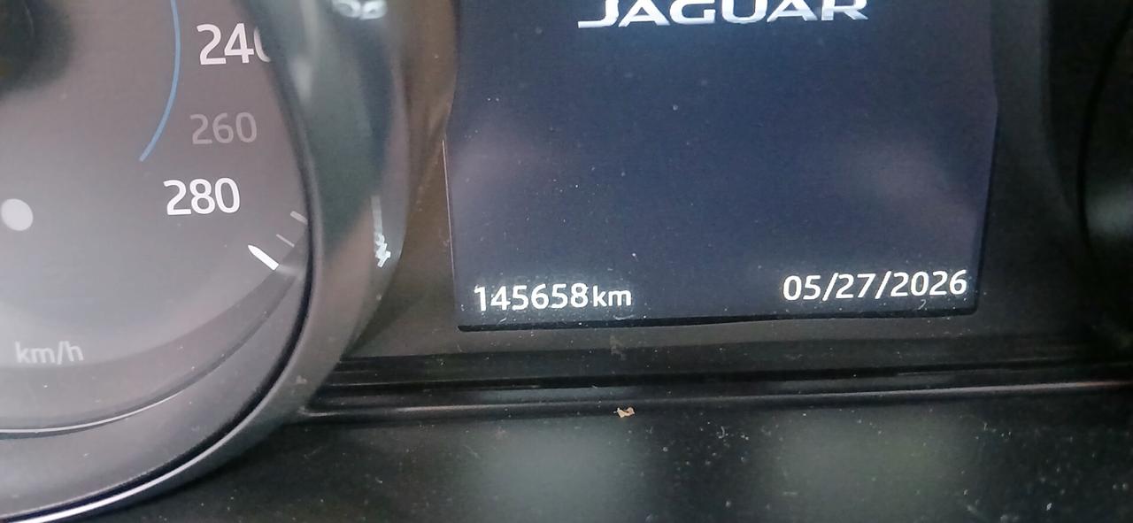 Jaguar XF 2.0 D 180 cv automatica look sportivo