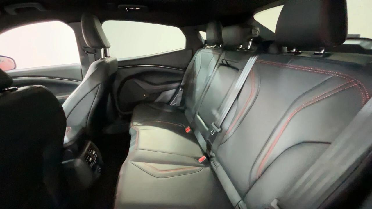 Ford Mustang Extended Range AWD CVT