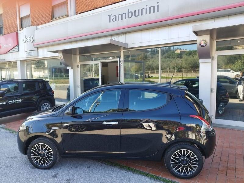 Lancia Ypsilon 1.0 FireFly 5 porte S&S Hybrid Platino