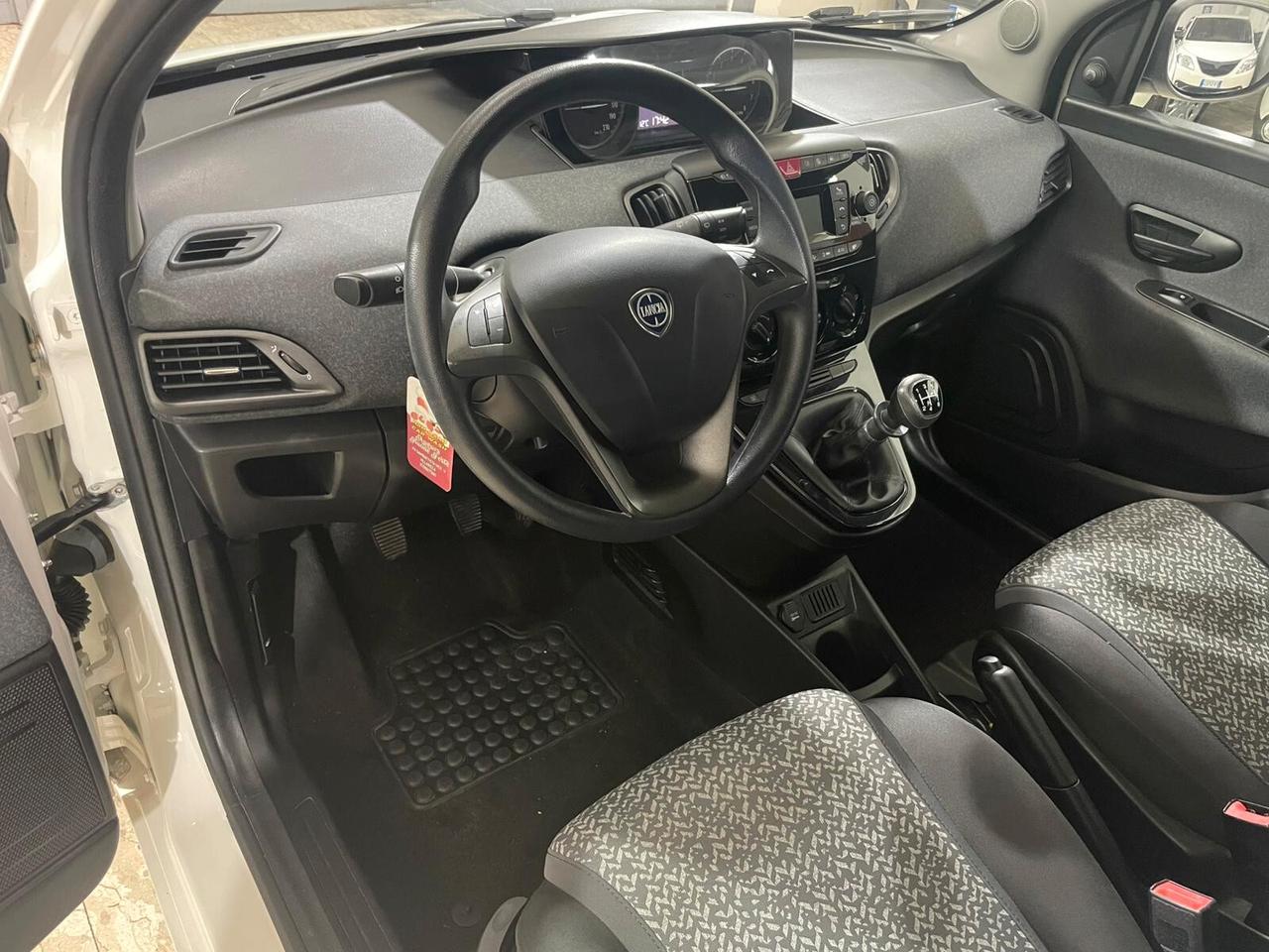 Lancia Ypsilon 1.2 69 CV 5 porte S&S Elefantino Blu