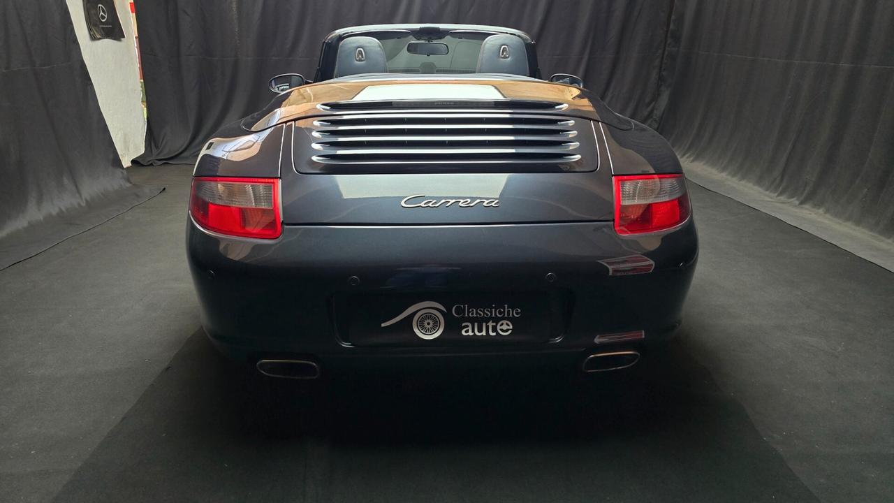 Porsche 911 Carrera Cabriolet