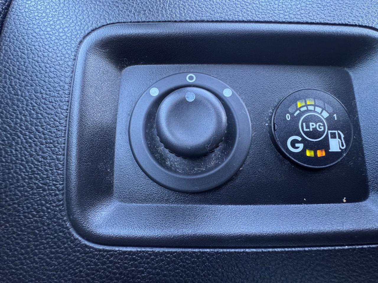 Dacia Duster 1.6 SCe GPL 4x2 Essential