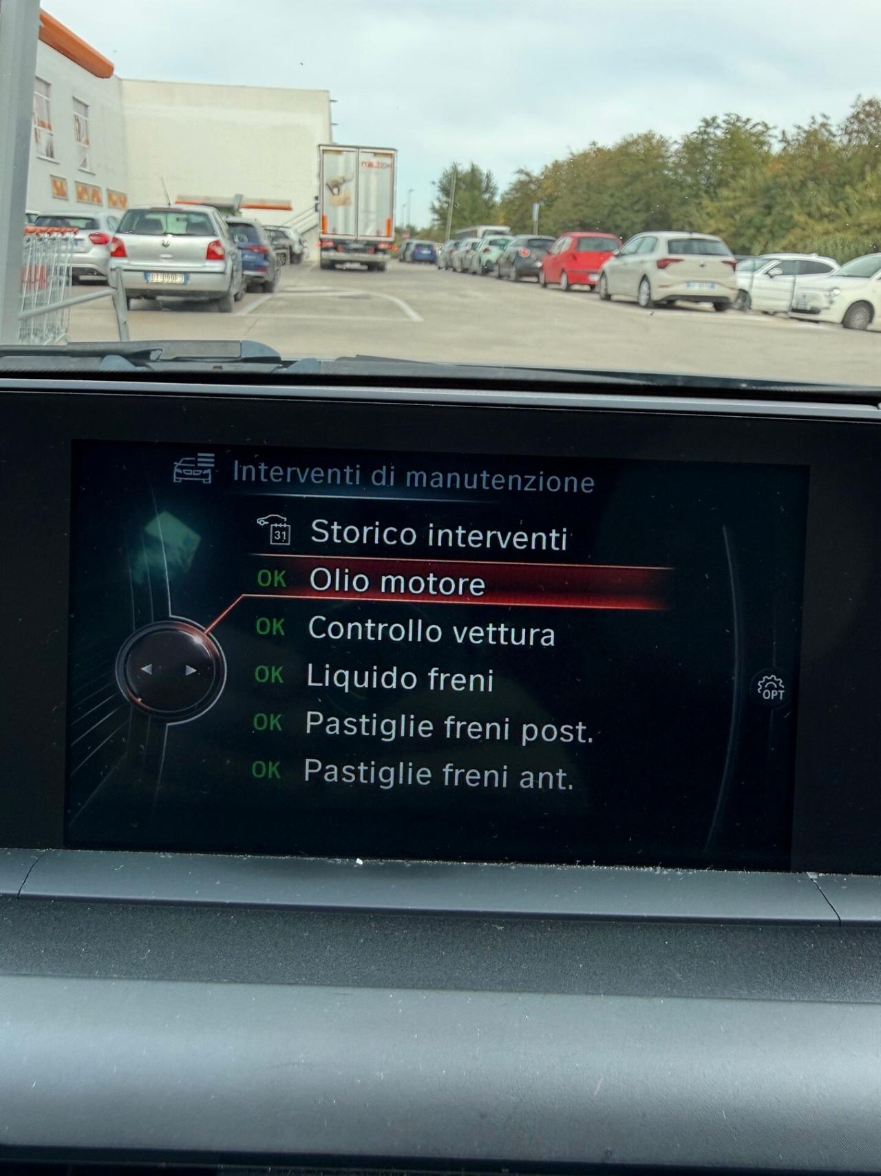 Bmw 118 118d 5p. Unique