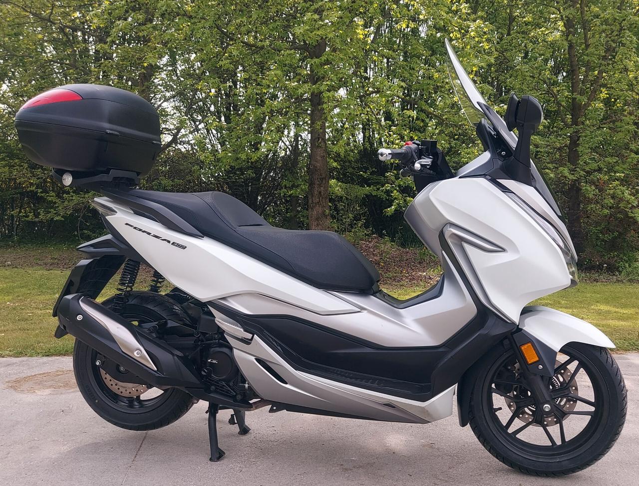 Honda Forza 300 - Gomme nuove - Graranzia