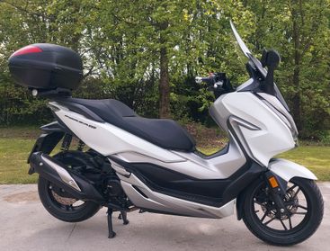 Honda Forza 300 - Gomme nuove - Graranzia